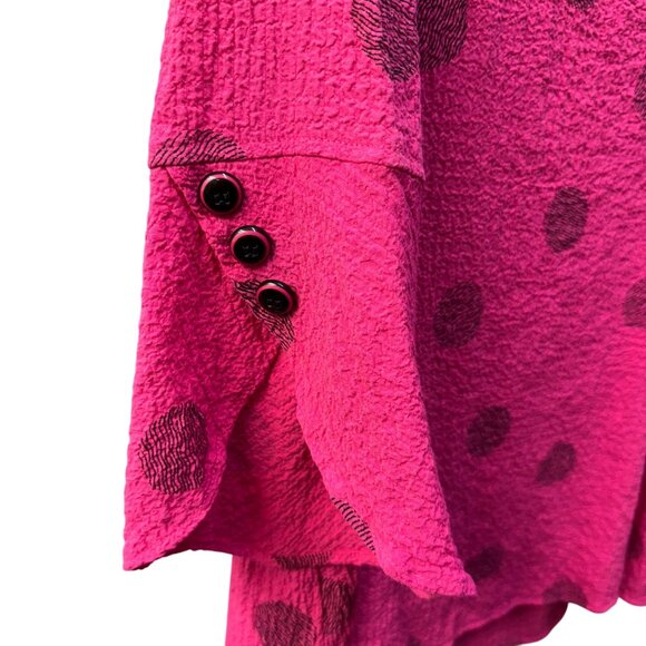 Ali Miles Crinkle Texture Pink Polka Dot Blouse With Button Accents Womens‎ S - Picture 2 of 11
